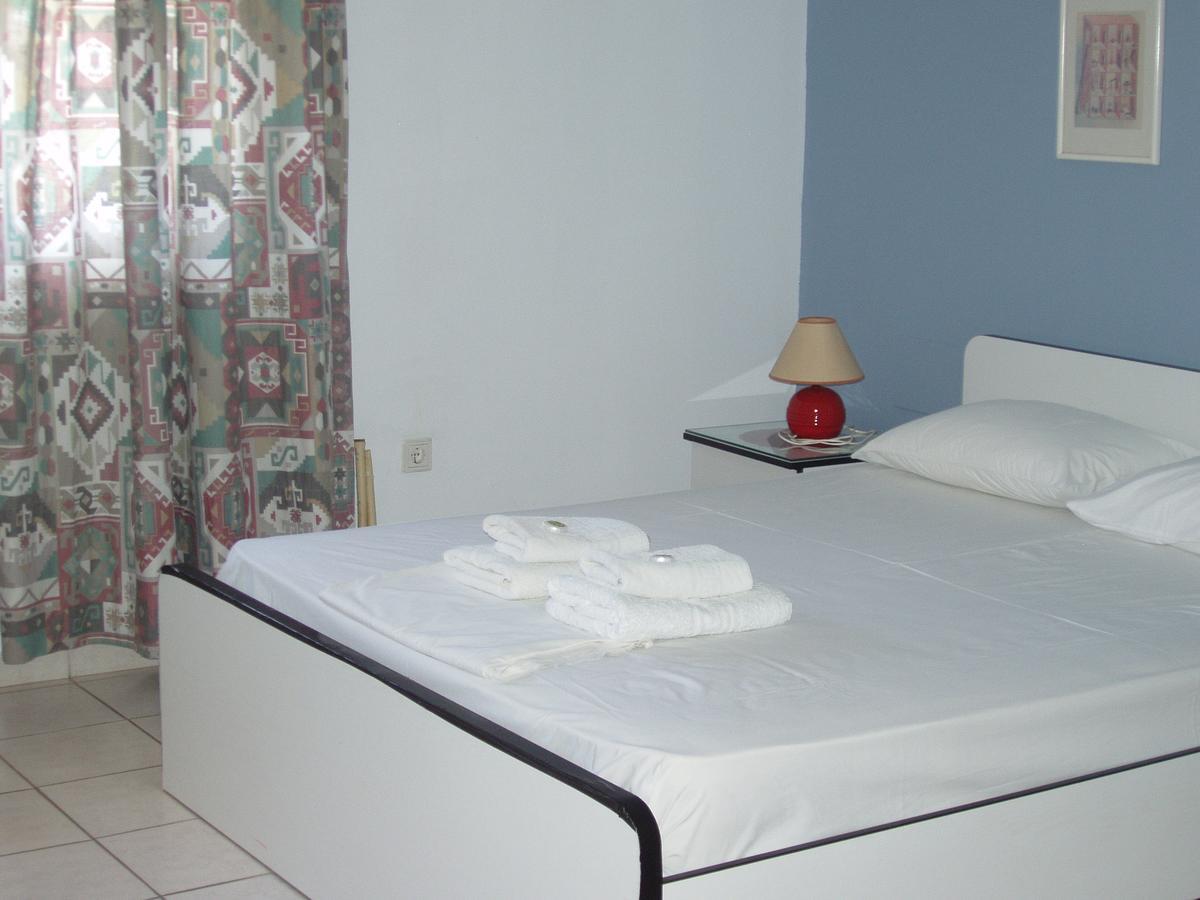 Aris Apartments Jeráni Haníon Kültér fotó