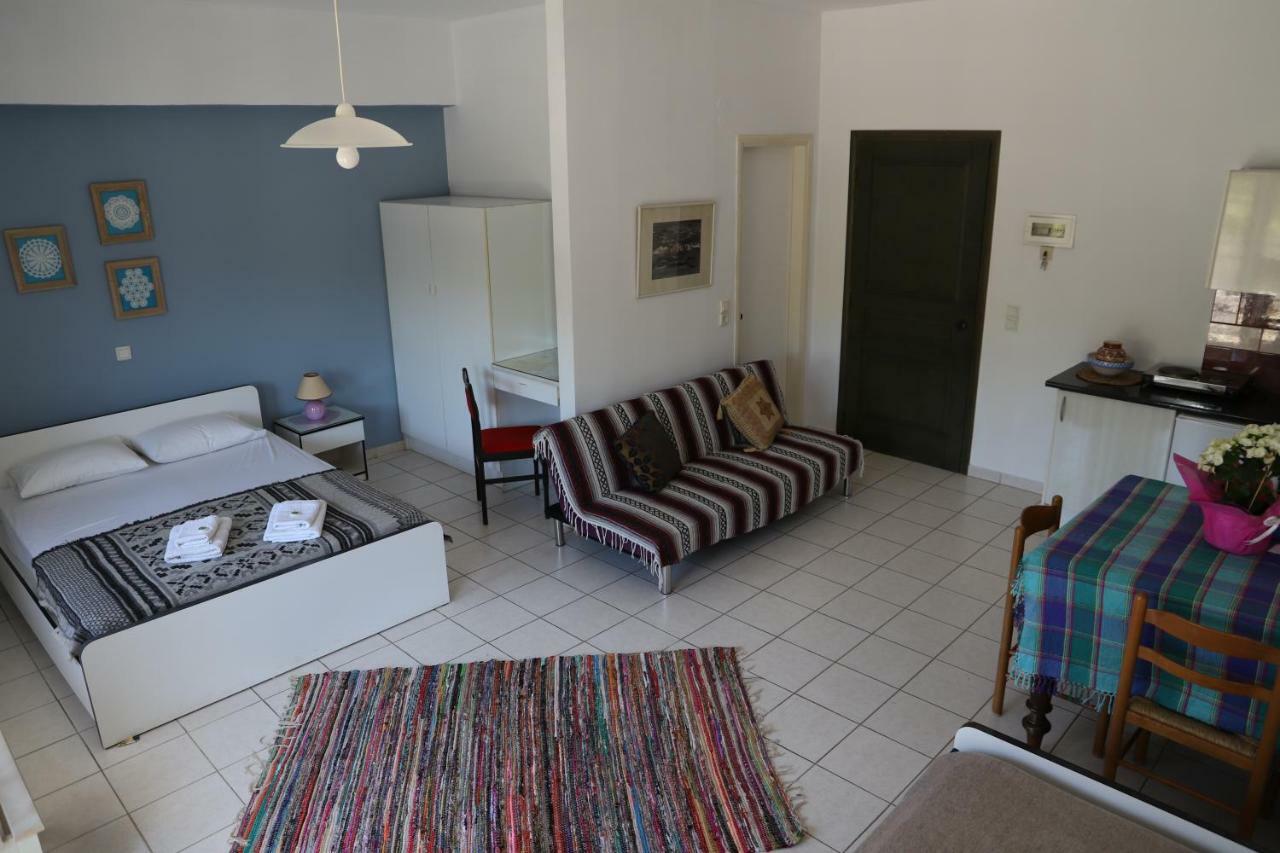 Aris Apartments Jeráni Haníon Kültér fotó