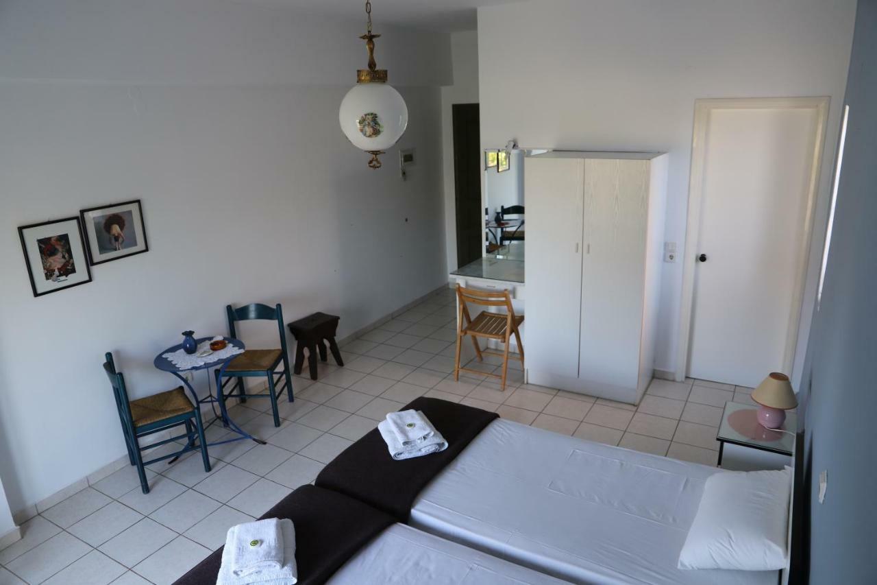 Aris Apartments Jeráni Haníon Kültér fotó